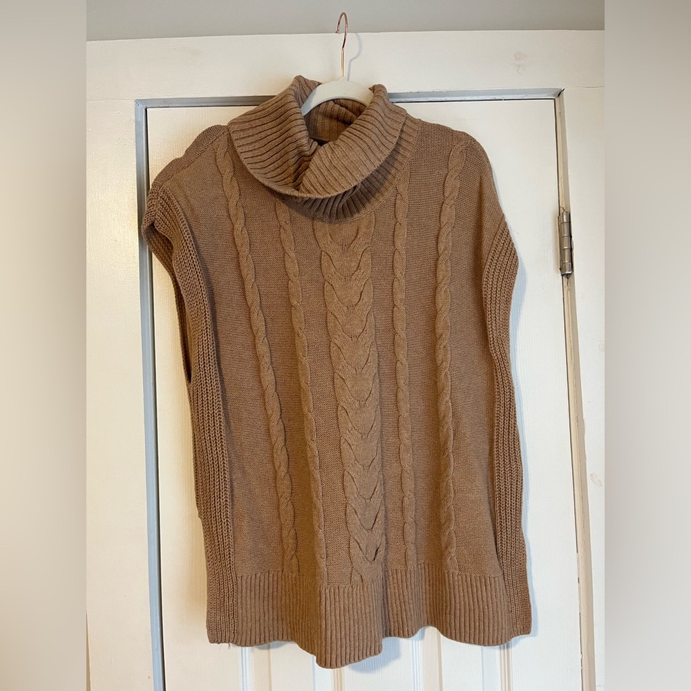 Banana Republic Camel Cable Knit Turtleneck Sweater